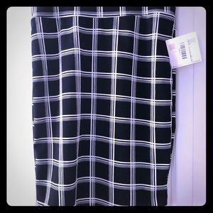 New with Tags, LuLaRoe large navy Cassie skirt